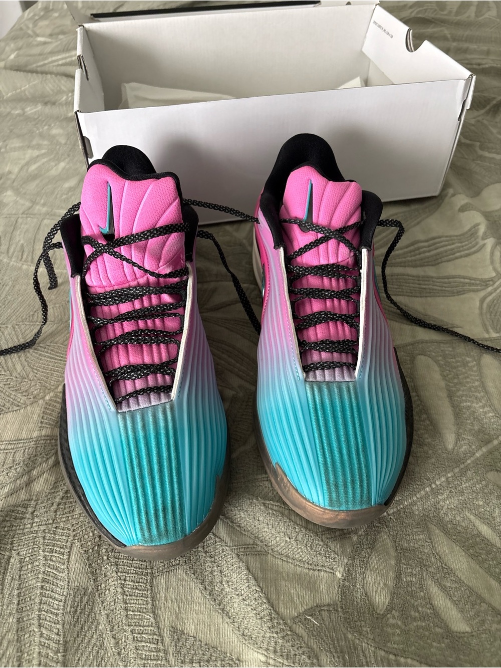 Nike Multicolor G.T. Cut 3 Turbo Shoe Box Label